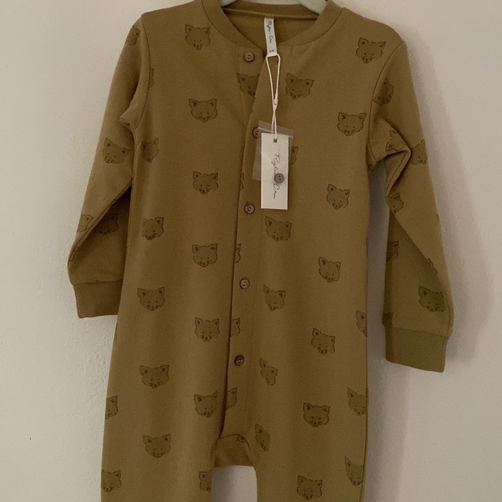 Rylee and Cru Sleepwear - Picture 2 of 3